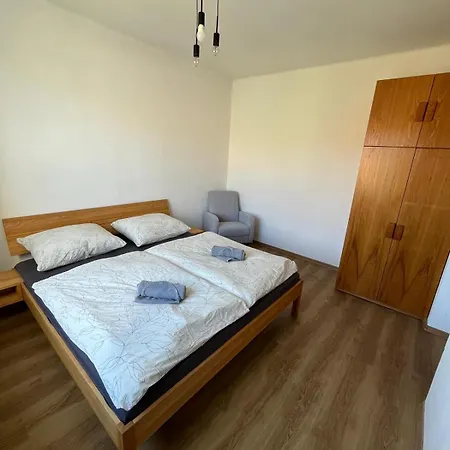Apartamento O Tom Nevim *