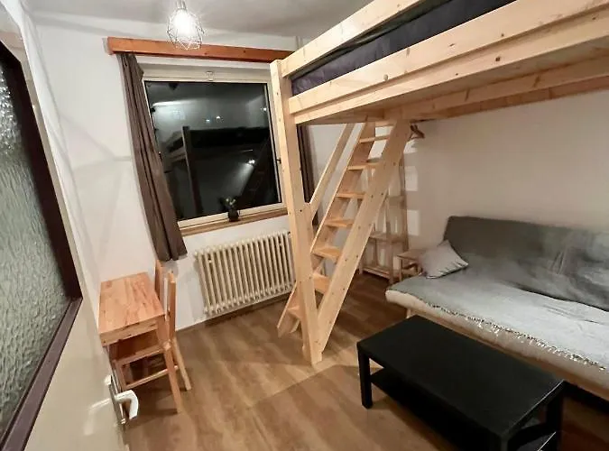 O Tom Nevim * Sušice